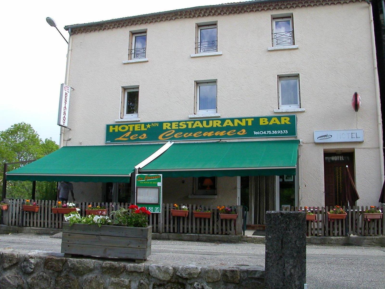 Logis Hotel Restaurant Les Cevennes Saint-Cirgues-en-Montagne Ngoại thất bức ảnh
