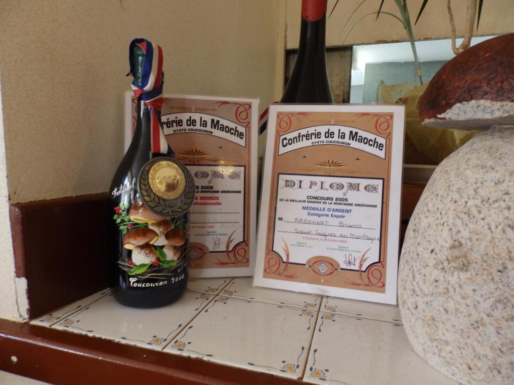 Logis Hotel Restaurant Les Cevennes Saint-Cirgues-en-Montagne Ngoại thất bức ảnh