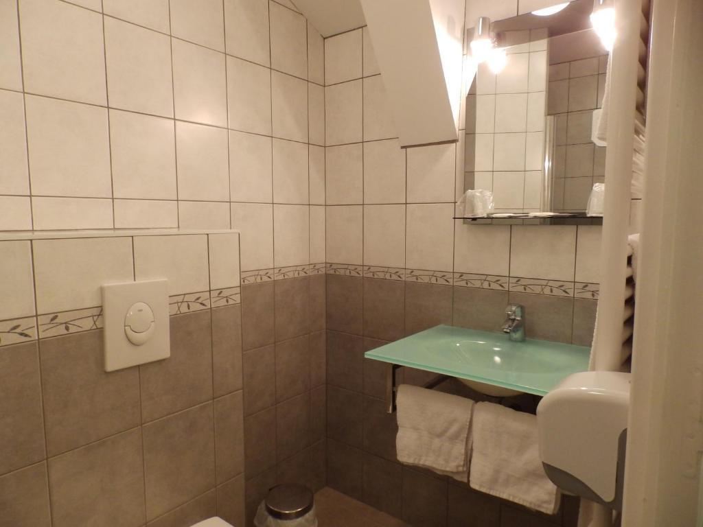 Logis Hotel Restaurant Les Cevennes Saint-Cirgues-en-Montagne Ngoại thất bức ảnh