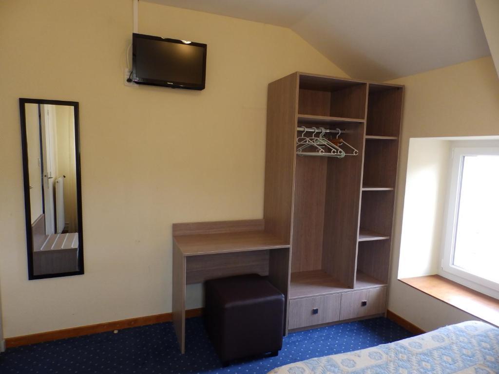 Logis Hotel Restaurant Les Cevennes Saint-Cirgues-en-Montagne Ngoại thất bức ảnh