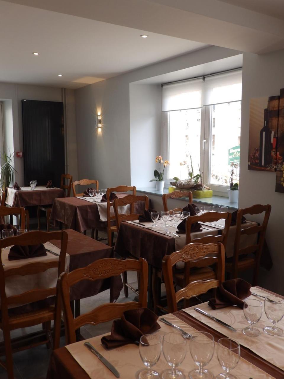 Logis Hotel Restaurant Les Cevennes Saint-Cirgues-en-Montagne Ngoại thất bức ảnh