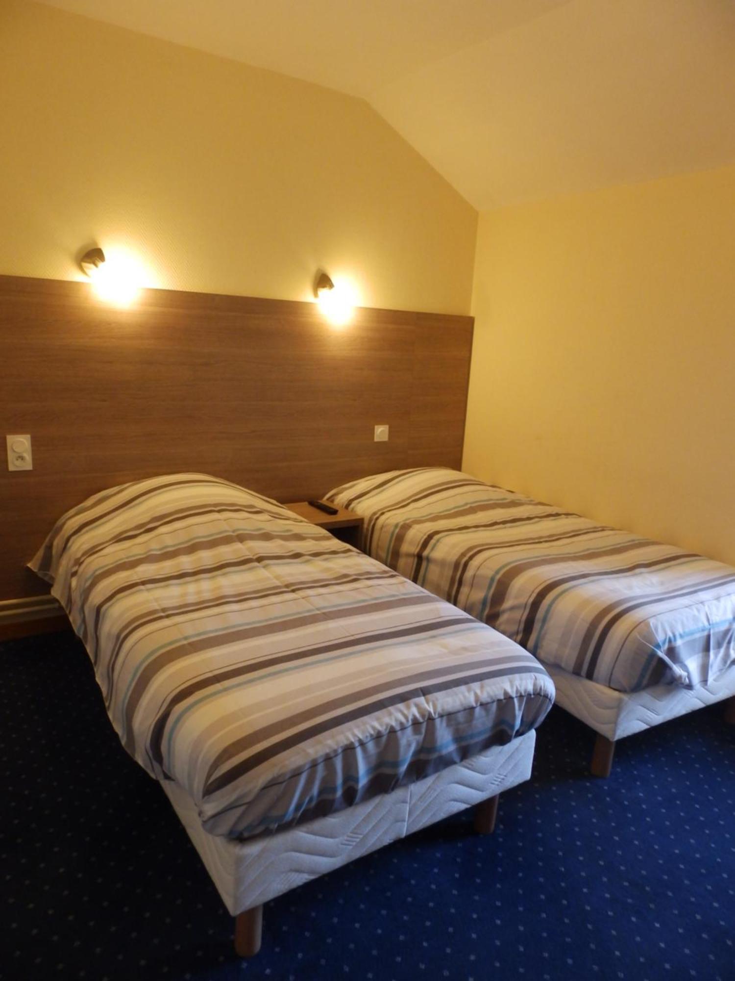 Logis Hotel Restaurant Les Cevennes Saint-Cirgues-en-Montagne Ngoại thất bức ảnh
